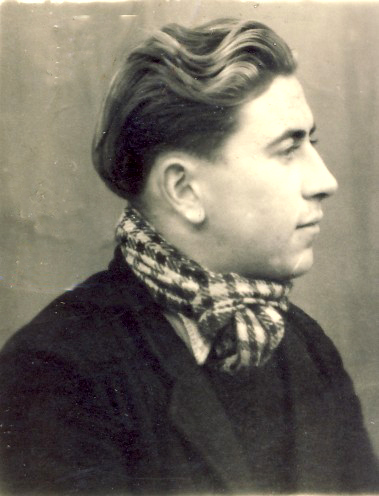 René DESCOURS
